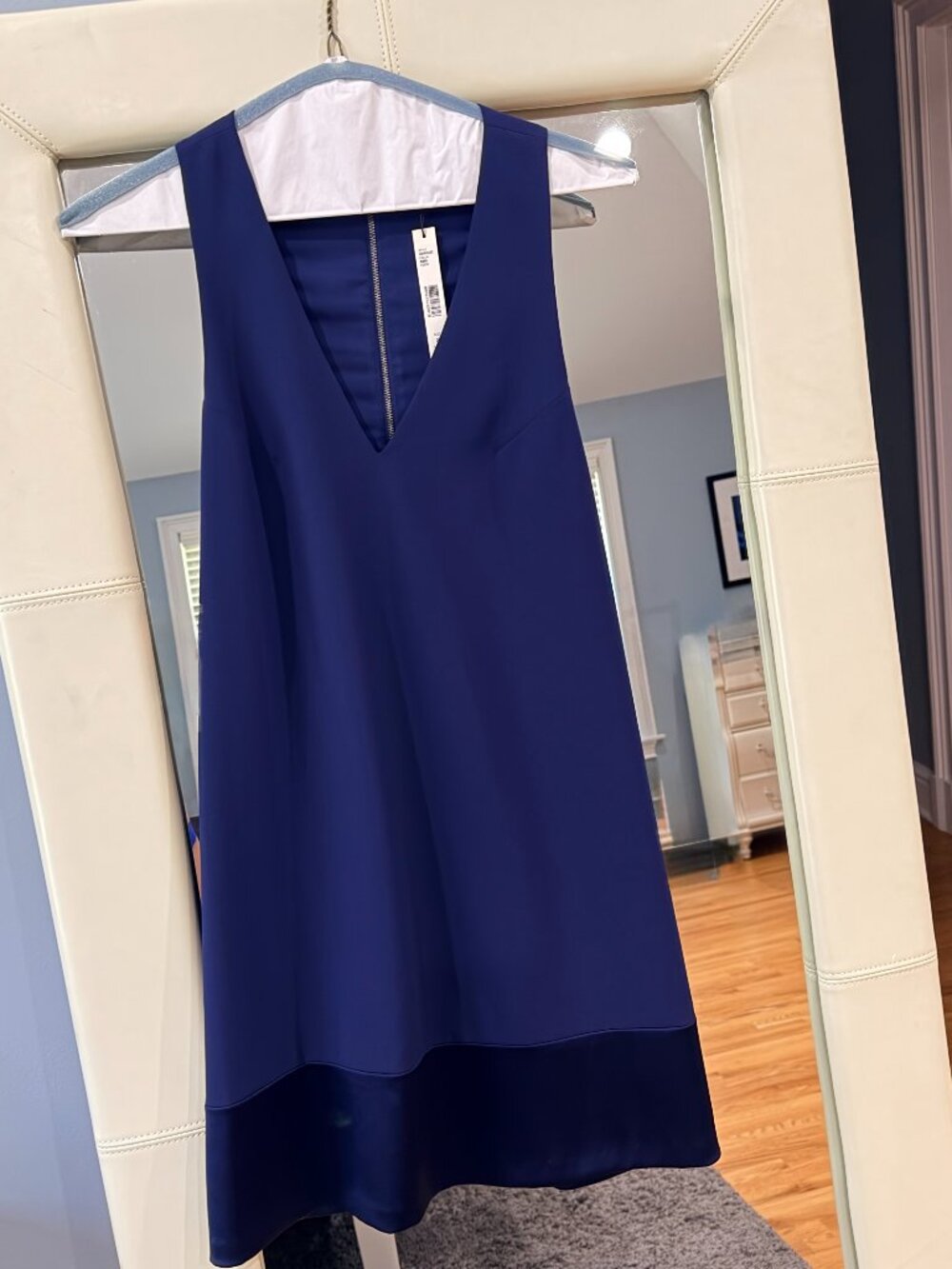 NWT Daralee Trapeze Dress Alice + Olivia  Color - Indigo